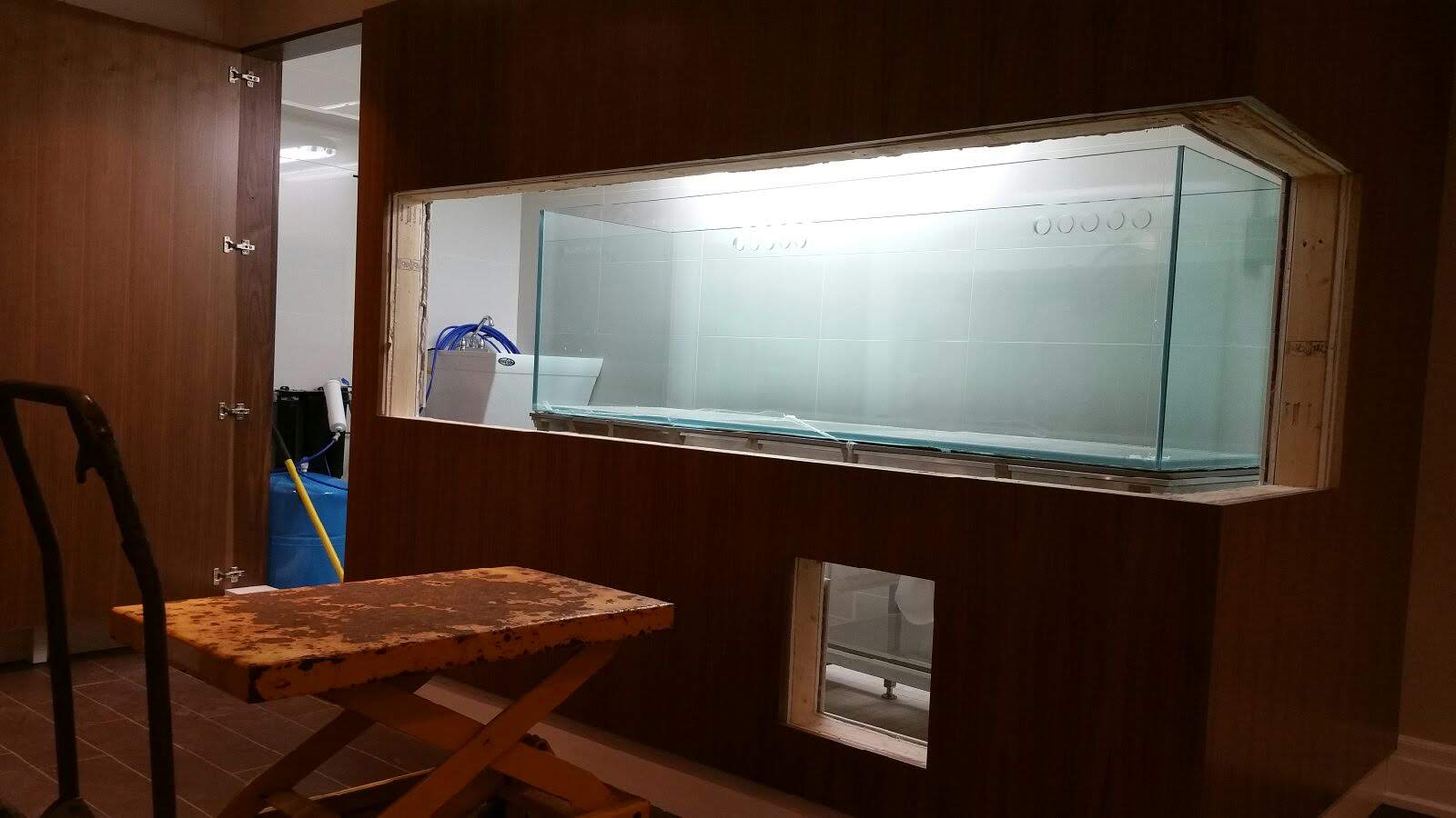 Moving Big Fish tanks /Big tanks moving